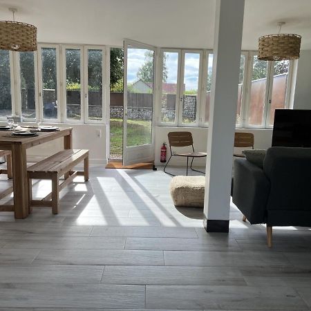 Maison De Campagne Entierement Climatisee Avec Grand Jardin Villa Pressagny-lʼOrgeuilleux Buitenkant foto